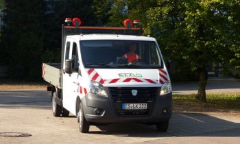 »E46DK« von EFA-S: Dieses Fahrzeug mit batterie-elektrischem Antrieb ist bereits seit rund einem Jahr bei der Straßenmeisterei Esslingen im Einsatz. Und so wird auch eines der beiden Brennstoffzellenfahrzeuge aussehen, die der Landkreis Esslingen bestellt hat. (Bild: EFA-S GmbH).